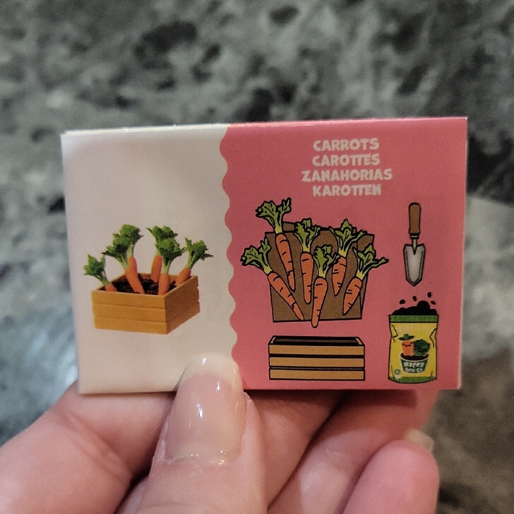 Miniverse Make It Mini Nature Carrots - Picture 2 of 5